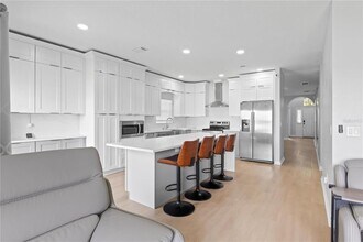 13646 Hawk Lake Dr in Orlando, FL - Building Photo - Building Photo