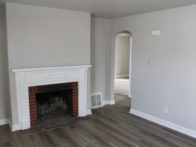 483 S Military Rd in Fond du Lac, WI - Building Photo - Building Photo