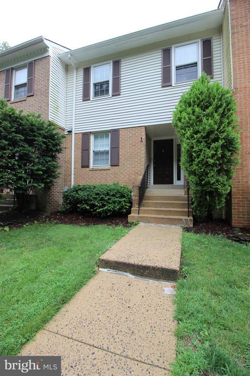 5902 Langton Dr in Alexandria, VA - Building Photo - Building Photo