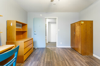 Escher - Intentional Community Living in A2 in Ann Arbor, MI - Foto de edificio - Interior Photo