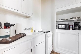 324 W Canty St in Dallas, TX - Building Photo - Building Photo