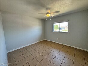 110 SE 4th Pl in Cape Coral, FL - Building Photo - Building Photo