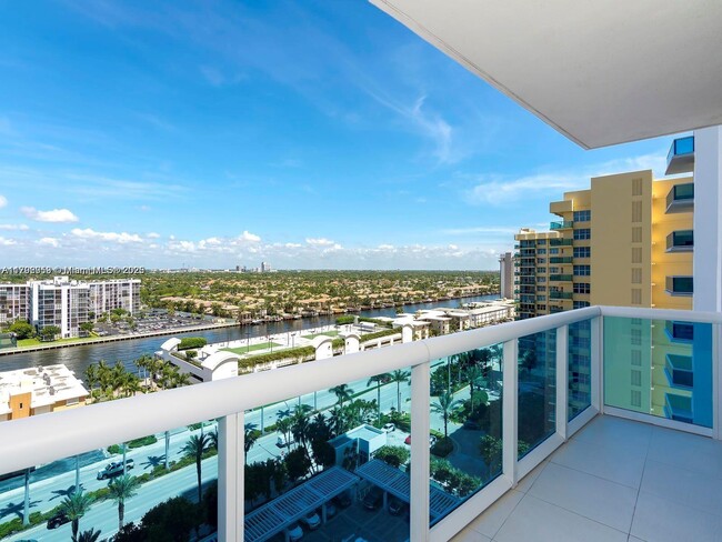 2711 S Ocean Dr, Unit 1206 in Hollywood, FL - Building Photo - Building Photo