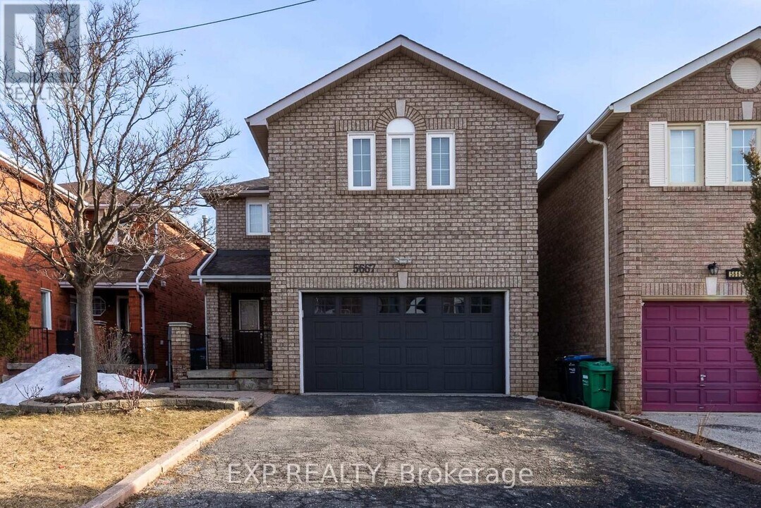 5667 Spangler Dr in Mississauga, ON - Building Photo