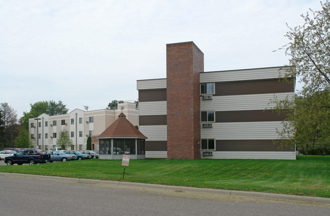 Pine Cone Manor in Zimmerman, MN - Building Photo - Building Photo