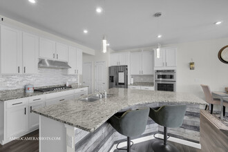 587 Watercress Dr in Aurora, IL - Building Photo - Building Photo