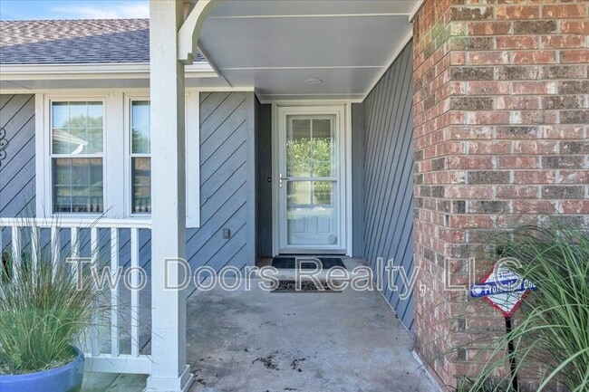 2812 Allens Trail in Edmond, OK - Building Photo - Building Photo