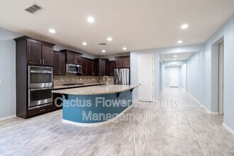 3943 E Ficus Way in Gilbert, AZ - Building Photo - Building Photo