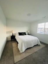 1051 N Freeman Dr in Saratoga Springs, UT - Building Photo - Building Photo