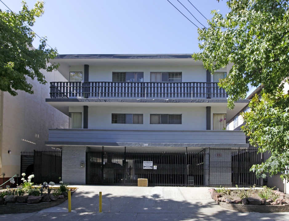 1931 Dwight Way in Berkeley, CA - Building Photo