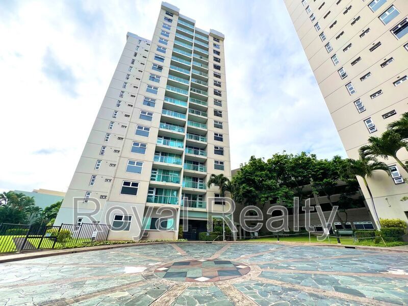 1448 Young St in Honolulu, HI - Building Photo