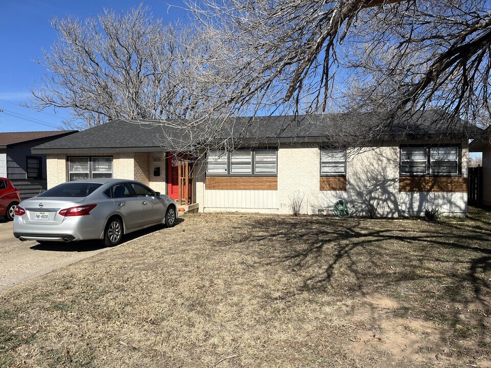3818 30th St in Lubbock, TX - Building Photo