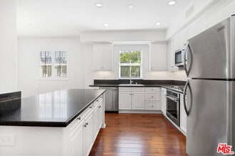 13080 Pacific Promenade in Los Angeles, CA - Building Photo - Building Photo