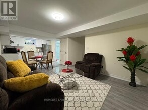 50 Addison St in Richmond Hill, ON - Building Photo - Building Photo