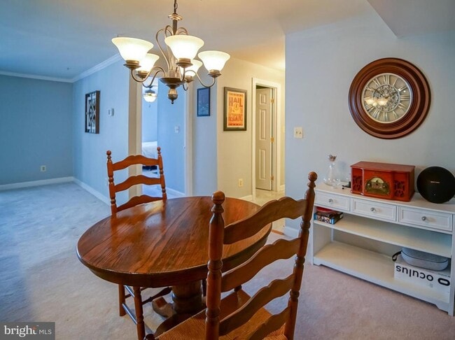12205 Fairfield House Dr in Fairfax, VA - Building Photo - Building Photo