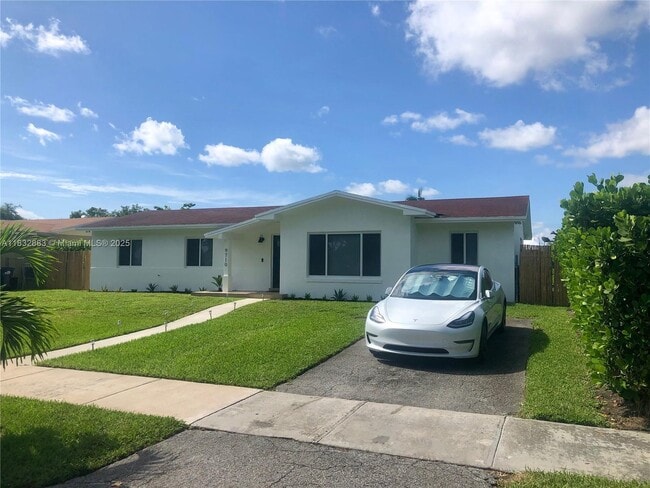9710 SW 185th Terrace in Cutler Bay, FL - Building Photo - Building Photo