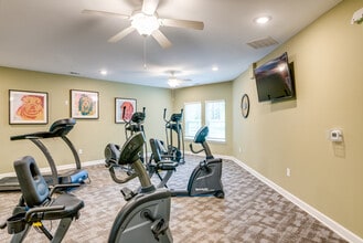 Covington Mill Village - 55+ SENIOR PROPERTY in Covington, GA - Foto de edificio - Interior Photo