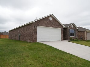 8520 E 164th St S in Bixby, OK - Building Photo - Building Photo
