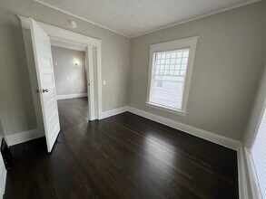 607 Fulton St E in Grand Rapids, MI - Foto de edificio - Building Photo