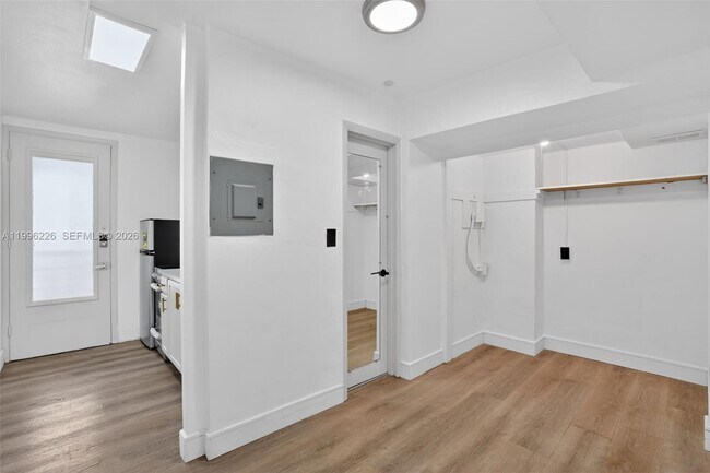 10240 Collins Ave in Bal Harbour, FL - Building Photo - Building Photo