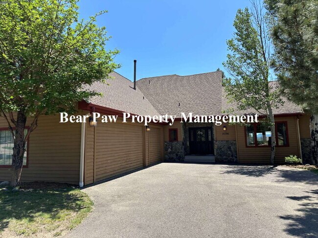 property at 1694 Muirfield Ln