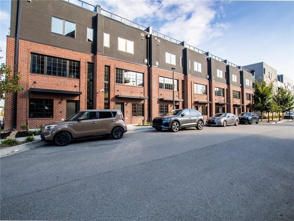 537 E 19th St in Kansas City, MO - Foto de edificio