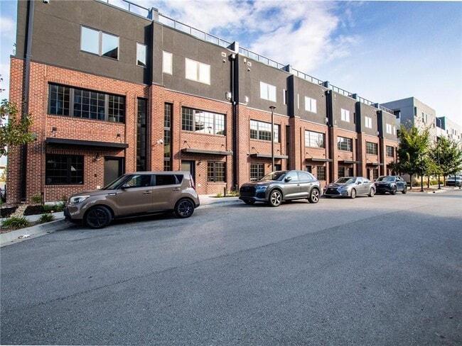 property at 537 E 19th St