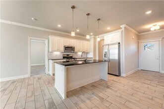 511 Piper Ln in Centerton, AR - Foto de edificio - Building Photo