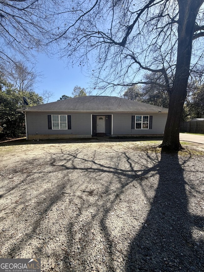 property at 806 E Church St