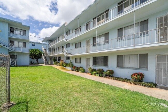 property at 94-10 Leolua St