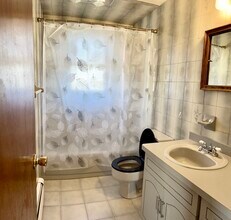 148 Clement Ave in Elmont, NY - Building Photo - Building Photo