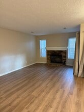 1390 Cedarwood Dr in Westlake, OH - Building Photo - Building Photo