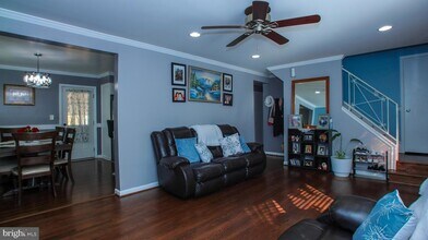 5804 Runford Dr in New Carrollton, MD - Foto de edificio - Building Photo