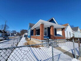 71 S 15th St in Terre Haute, IN - Building Photo