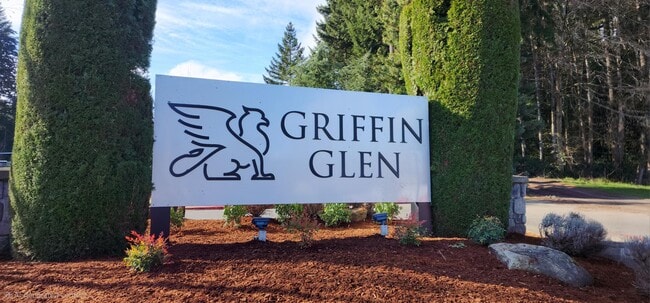 Griffin Glen II