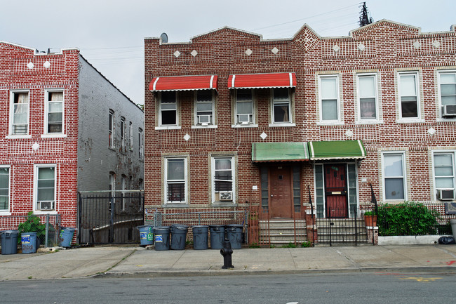 1241 Bronx River Ave in Bronx, NY - Foto de edificio - Building Photo