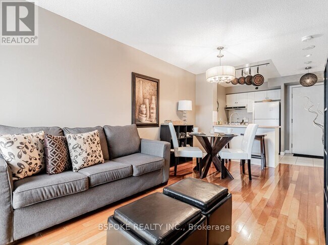 property at 323 Richmond St E