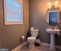252 Hightide Dr in Frederica, DE - Building Photo - Building Photo