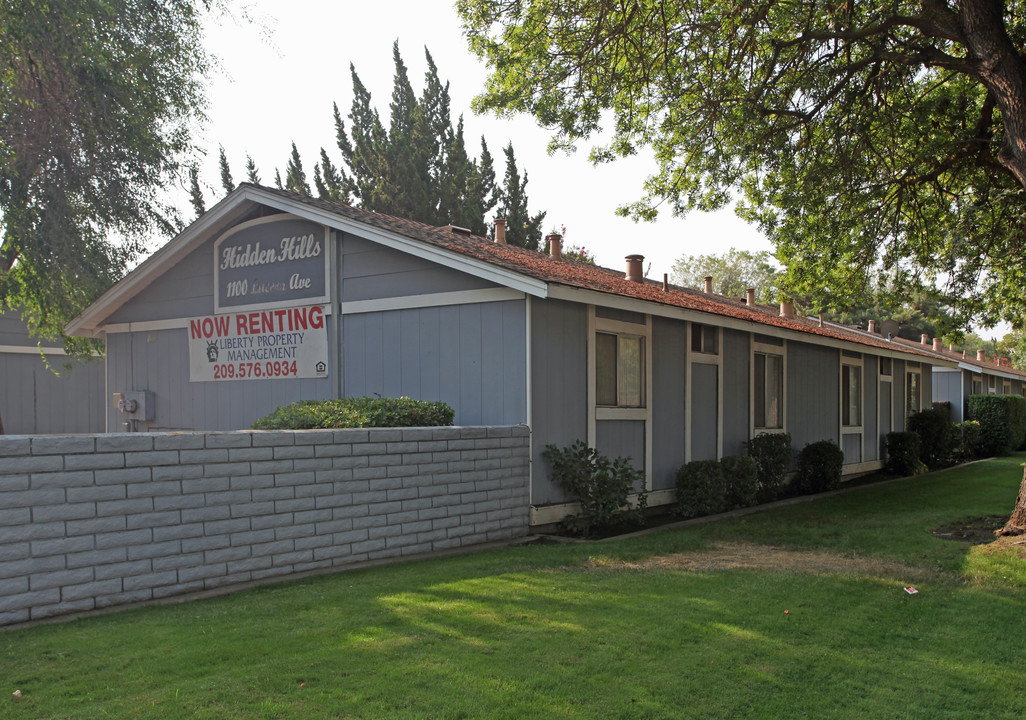 1100 Lucern Ave in Modesto, CA - Building Photo