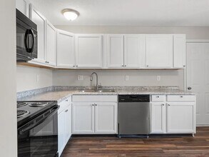 3469 Colonnade Dr in Lexington, KY - Building Photo - Building Photo