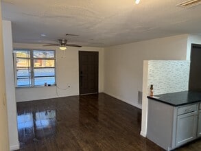 7634 Rosewood Dr in Port Richey, FL - Building Photo - Building Photo