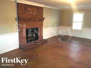 8541 Bazemore Rd in Memphis, TN - Building Photo - Building Photo