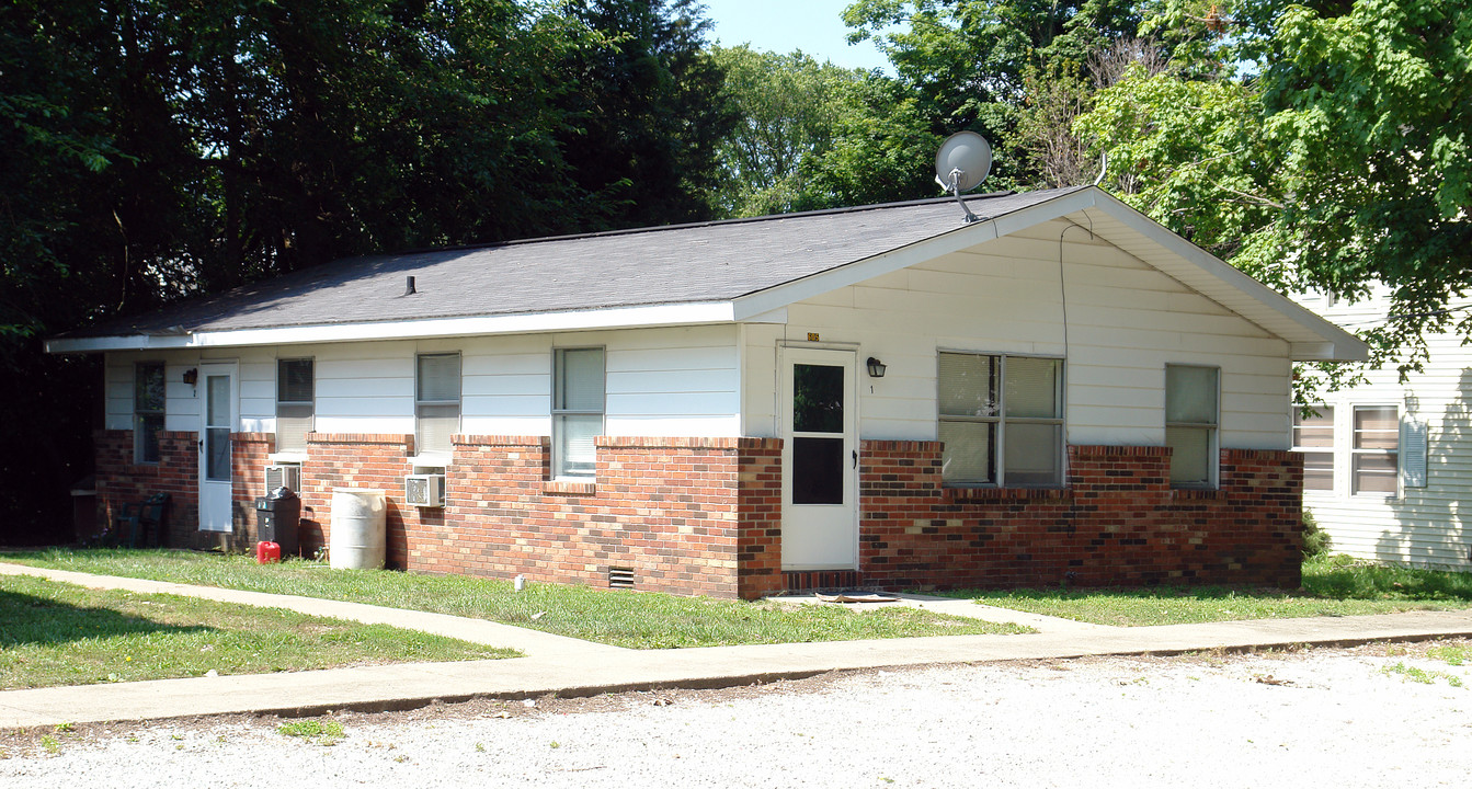 605-607 Tinker in Waldron, IN - Building Photo