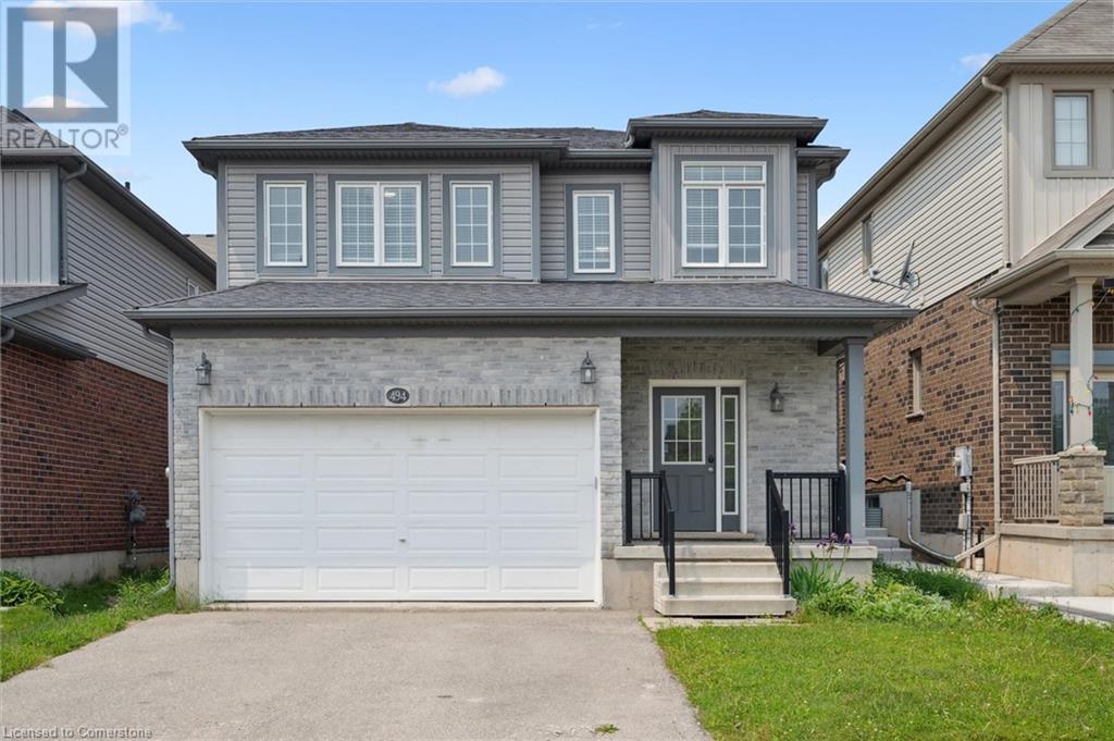 494 Woodbine Ave in Kitchener, ON - Building Photo