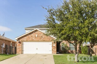 2039 Faircrest Trail in Forney, TX - Building Photo