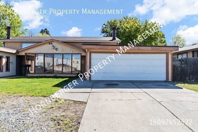 property at 6208 N Wiscomb St