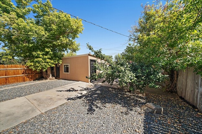 5016 Adams St, Unit Unit B in Denver, CO - Building Photo - Building Photo