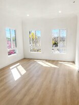 8957 Hargis St in Los Angeles, CA - Building Photo