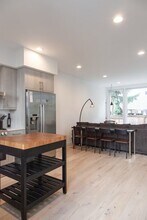 Green Lake Area!!! in Seattle, WA - Building Photo - Building Photo