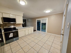 1829 Palo Duro Dr in Garland, TX - Foto de edificio - Building Photo